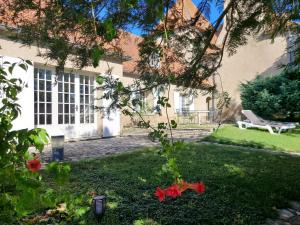 Vonkajšia záhrada v ubytovaní Chambres d'hôtes Domaine des Formes