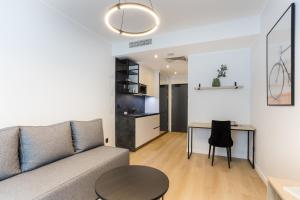 Aparthotel City Break Plac Wolności 6的厨房或小厨房
