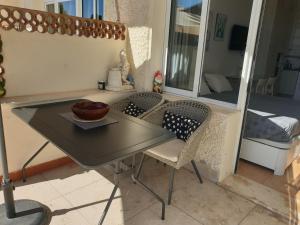 A balcony or terrace at Carihuela Park Palace Studio