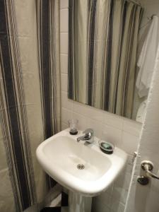 ห้องน้ำของ Apartamento en Recoleta