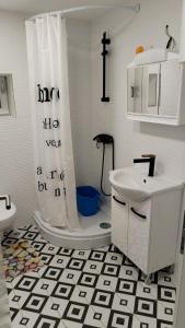 Phòng tắm tại Katarina