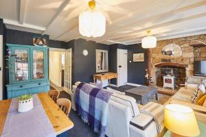 Posezení v ubytování Host & Stay - Dotty's Coastal Retreat + 13 fotografií