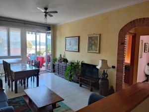 Χώρος καθιστικού στο Appartamento Chic Vista Lago - Casa Janis