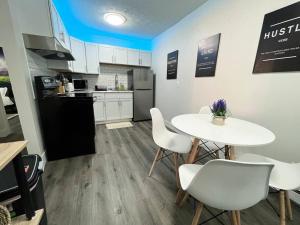 Gallery image of Private Upgraded Unit Near Hof in Canton