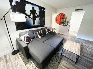 Gallery image of Private Renovated Bengals Apartment 5 Star in Canton