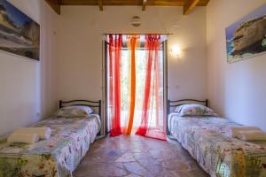 Posteľ alebo postele v izbe v ubytovaní Su La Strata Villa by CorfuEscapes