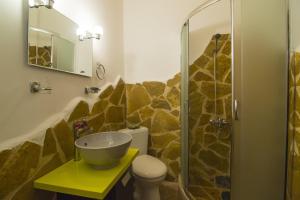 Kúpeľňa v ubytovaní Su La Strata Villa by CorfuEscapes