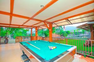 Бильярд в Watu Emas 1 with Shared Pool and Balcony