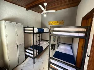Postel nebo postele na pokoji v ubytování Maresia Hostel Paraty BR