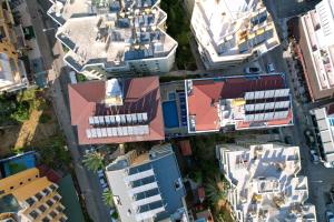 una vista aérea de los edificios de una ciudad en Miss Cleopatra Hotel, en Alanya