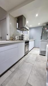 Dapur atau dapur kecil di Chalet MDQ
