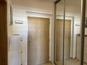 Nomad Apartments tesisinde bir banyo