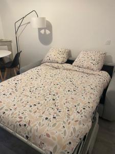 Posteľ alebo postele v izbe v ubytovaní Bel appartement T1 30m2 centre historique Aubagne