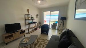 Bild i bildgalleri på Le Marmoris, Anse Mitan, Superbe T2 neuf, sublime vue mer i Les Trois-Îlets
