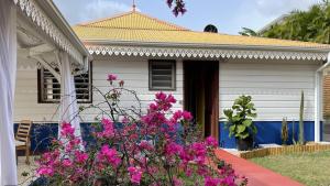 Hoone, kus villa asub