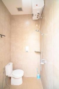 Kamar mandi di Villa Woody with Private Pool & Rooftop