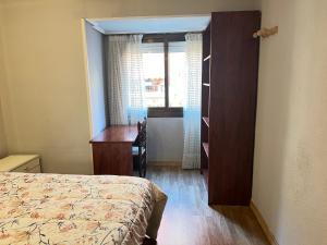 Postel nebo postele na pokoji v ubytování Centro Alicante apartamento entero