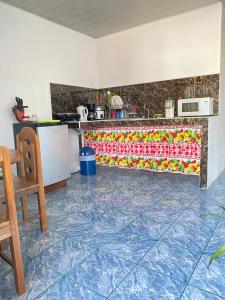 kuchnia z blatem z blatem w obiekcie Apartamento Tamar w mieście Quepos