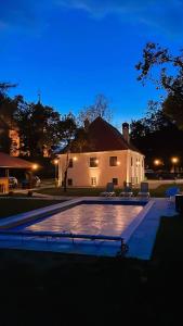 Bazén v ubytování Villa Taborec nebo v jeho okolí