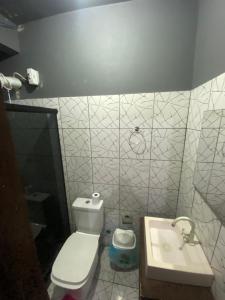 Et badeværelse på Casa luxuosa em Valença-BA