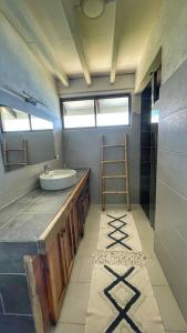 Phòng tắm tại Villa Te Miti
