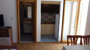 Kuchyňa alebo kuchynka v ubytovaní Studio Apartments Izabela
