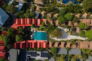 an overhead view of a building with a pool at Anda Lipe Resort in Ko Lipe