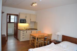Cucina o angolo cottura di Apartmány Chajdovka