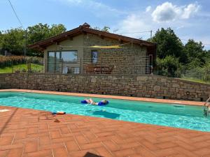 Bazén v ubytovaní Casa Zeli alebo v jeho blízkosti