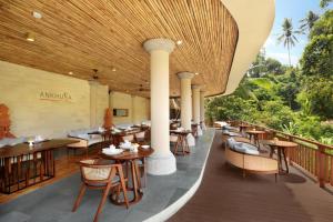 Restaurace v ubytování Aksari Luxury Resort & Spa Ubud by Ini Vie Hospitality