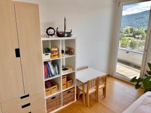 Fotografie z fotogalerie ubytování Luxus Penthouse Bregenz Feldmoos mit Whirlpool & riesen Terrasse, nahe Festspiele v destinaci Bregenz