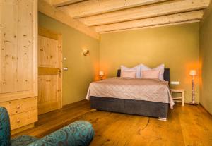 Posteľ alebo postele v izbe v ubytovaní Apartment Mein Kraftplatz - Private Retreat by Daisy's Yoga Garden