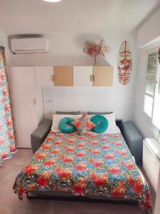 Postel nebo postele na pokoji v ubytování Villa Marisol Estudio EUROPA