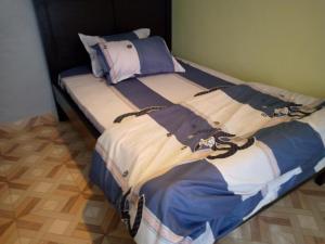 Gambar di galeri bagi COZYCRIB di Fort Portal