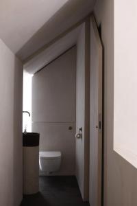 Koupelna v ubytování B&B deZwarteFles + 17 fotografií