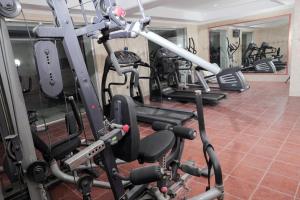 Fitness centrum a/nebo fitness zařízení v ubytování The Villa 604 Powered by look