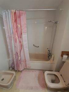 A bathroom at playa mar 2