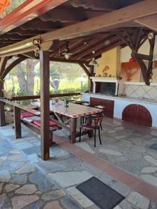 Restaurace v ubytování Konaki Guesthouse