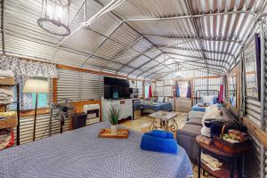 Gallery image of Bunk House in Morriston +17 photos