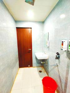 Bany a Neelkanth Hotel
