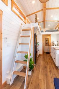 Köök või kööginurk majutusasutuses Aloha Tiny Home