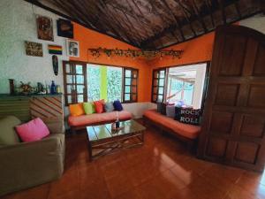 O zonă de relaxare la Macondo Hostel