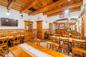 Veitingastaður eða matsölustaður á Hotel Orličan