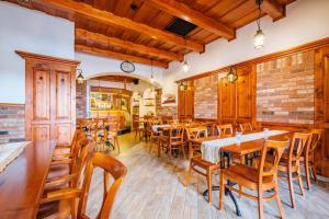 Veitingastaður eða matsölustaður á Hotel Orličan