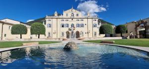 The swimming pool at or close to Locanda Al Centrale