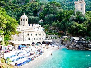 Foto dalla galleria di Hotel Riviera a Rapallo