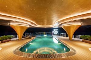 a swimming pool on a cruise ship at Sea Stars Cruise Ha Long Bay in Ha Long