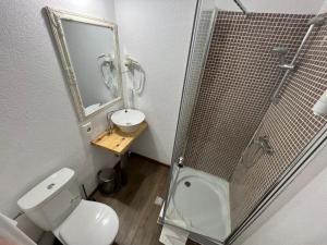 Ванная комната в Vila Codreanu