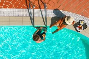 Bazén v ubytování AMASEA Resort nebo v jeho okolí