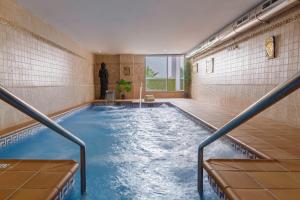 Bazén v ubytovaní Hotel Best Benalmadena alebo v jeho blízkosti